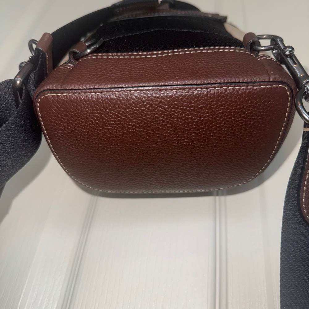 COACH HUDSON SMALL PACK CROSSBODY #A2343 (MSRP $328) & COACH BASEBALL CHARM - Picture 15 of 16